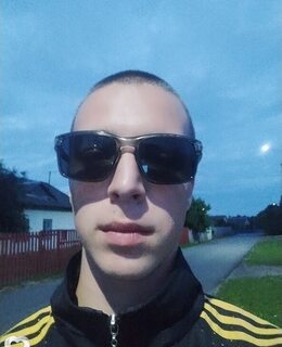 Максим