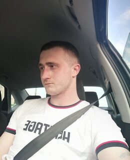Артём